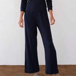 Donni Pointelle Crop Pant, Navy, Medium, EUC